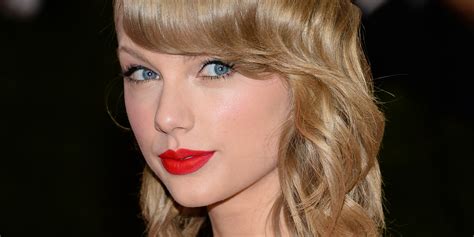 Taylor Swifts Best Lipstick Looks