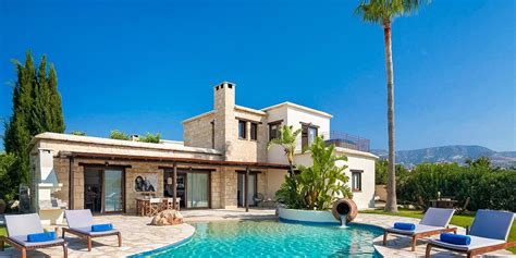 Luxury villa for rent in Peyia (Cyprus Villas Update 2022) — Holiday ...