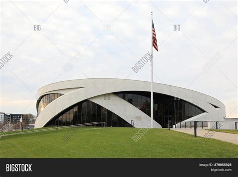 COLUMBUS,OHIO/UNITED Image & Photo (Free Trial) | Bigstock