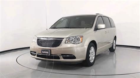 Chrysler Town And Country Touring Piel L Usado Color Dorado