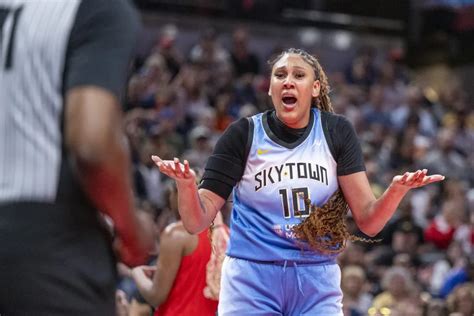 Caitlin Clark Hammers Wnba Referees After Getting Beat Up On Court