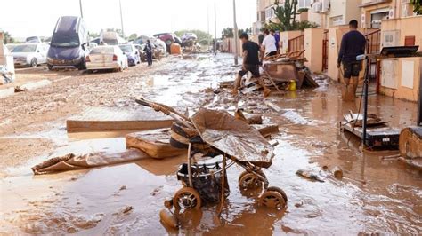 Inondations En Espagne Dans Les Quartiers D Vast S La Solidarit S