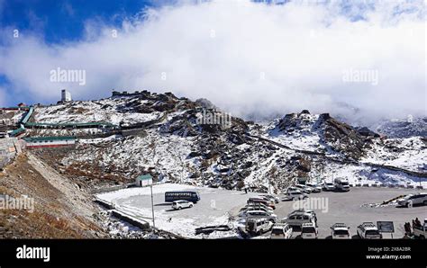 India Gangtok India China Border December 2023 Tourist At View Of