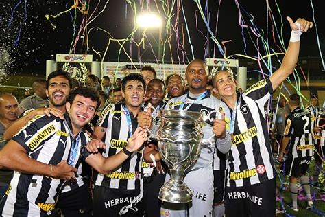 Botafogo Leva Taça Rio E é Campeão Carioca Antecipado