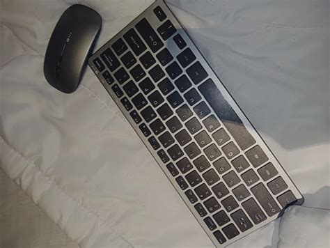 V2s KM600 Wireless Keyboard and Mouse Set, Computers & Tech, Parts ...