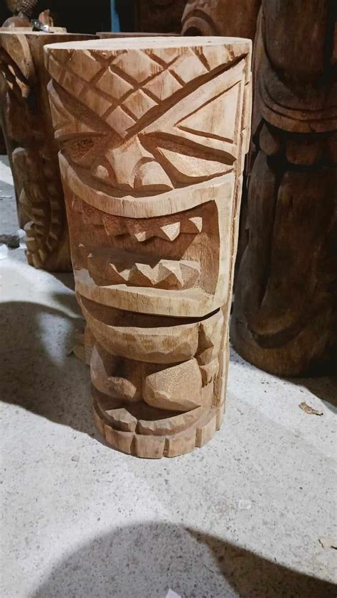 Totem Tiki Bois Tabouret 50 Cm Au Hangar Roots