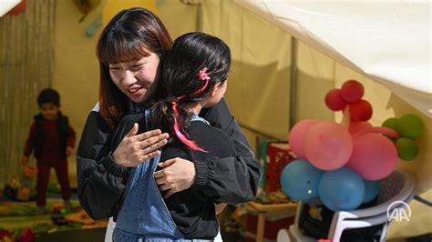 ANADOLU AGENCY On Twitter South Korean Medics Treat Quake Victims At