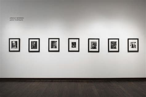 Photographs - Mary Ellen Mark - Exhibitions - Fahey Klein Gallery