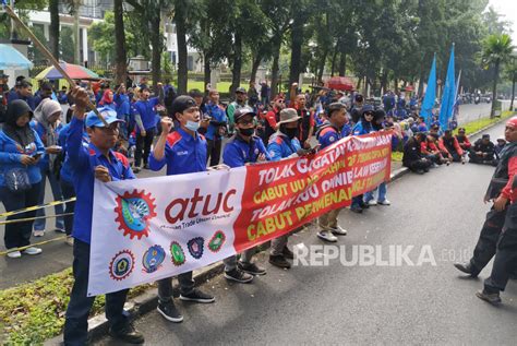 Disnakertrans Jabar Belum Terima Usulan Kenaikan Ump Dari Buruh