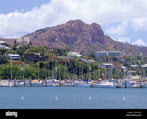 Townsville Castle Hill Hi Res Stock Photography And Images Alamy