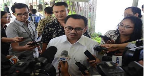 Sekretariat Kabinet Republik Indonesia Sudirman Said Tidak Usah