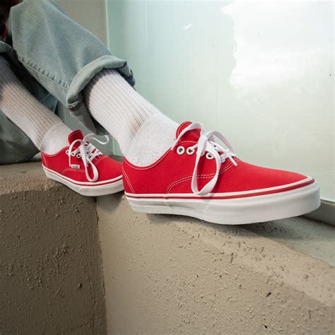 Red Vans On Feet Atelier Yuwa Ciao Jp