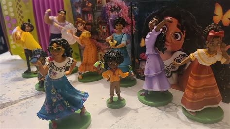 Disney Encanto Deluxe Figure Play Set Youtube