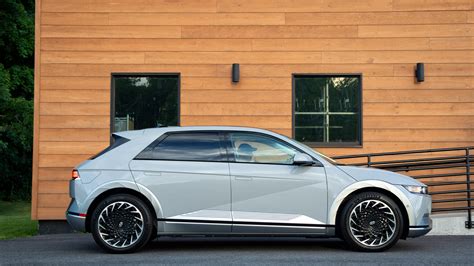 Cyber Grey Ioniq 5 by MedigoFlame on DeviantArt