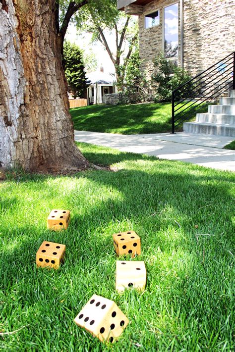 Diy With Style Summer Fun With Diy Wooden Yard Dice Blue I Style