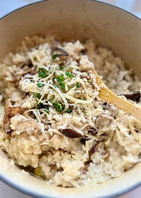 Easy Mushroom Risotto - trychinesegoodies.com