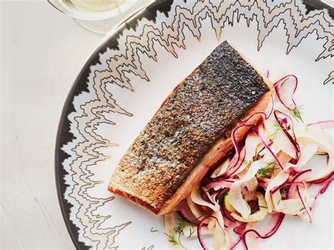 Crispy Salmon With Fennel Slaw Recipe Recipe Fennel Slaw Recipes