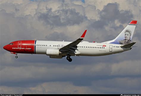 LN NOH Norwegian Air Shuttle Boeing 737 86N WL Photo By Thomas Wolf