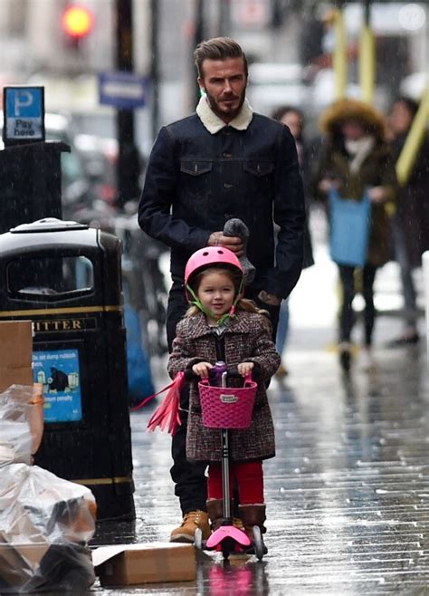 Photo David Beckham Et Sa Fille Harper Dans Les Rues De Notting Hill