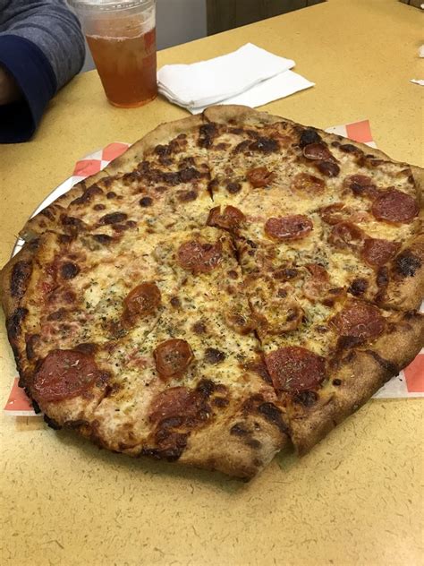 Cruze Farm Pizza Barn 16 Photos And 10 Reviews Pizza 2723 Asbury Rd