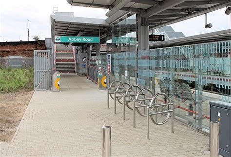 Abbey Road Dlr Station Bakers Row Entrance Bowroaduk Flickr