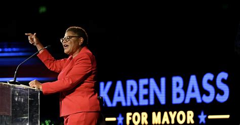 La Mayors Race Karen Bass Widens Lead Over Rick Caruso Cbs Los Angeles