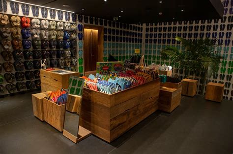 HAVAIANAS INAUGURA LOJA CONCEITO NO RIO DE JANEIRO