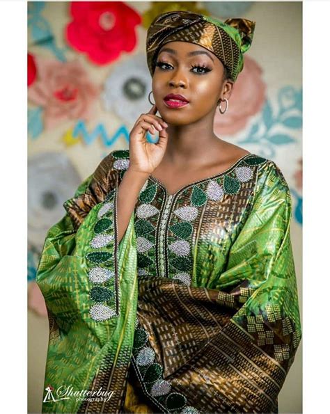 Pin By Khadijah Babukar On Afro Closet African Fashion Dresses African Print Dress Ankara