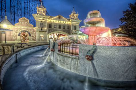 One Of The Fountains At Kennywood Park At Night Hdr Flickr