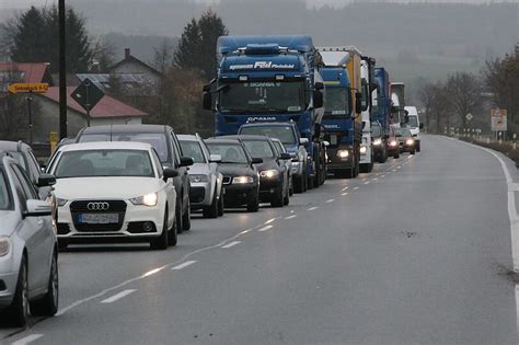 Unfall Auf B Eine Person Verletzt Abendzeitung M Nchen