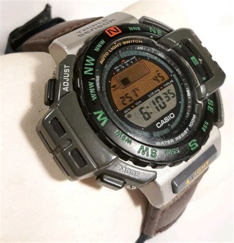 Vtg Men Casio Pro TEK Watch Triple Sensor 1470 Prt 40 Baro Compass