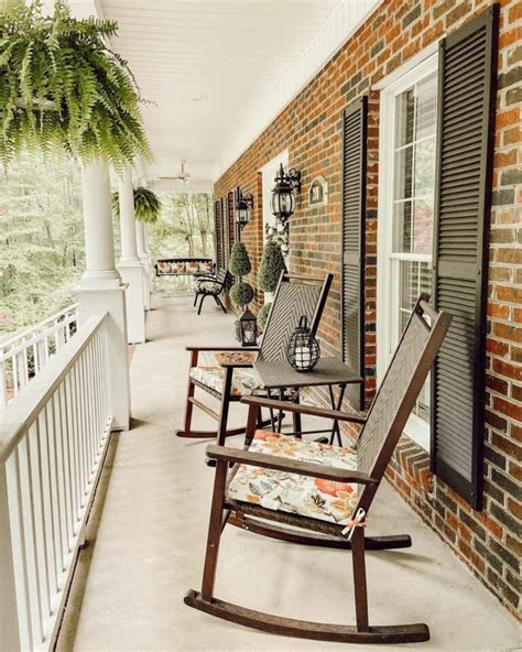 White Spindle Railing For Farmhouse Front Porch Soul Lane