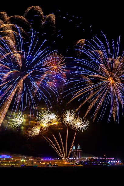 Navy Pier Fireworks Stock Photos, Pictures & Royalty-Free Images - iStock