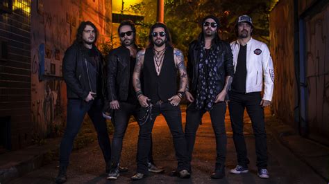 Nite Stinger Conheça A Banda De Hard Rock Que Se Apresentará No Summer