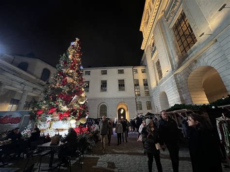 Lyon Ce marché de Noël magique ouvre dans un lieu chargé d histoire à