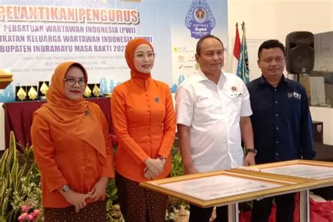 Pengurus Ikwi Indramayu Masa Bakti Dilantik Sekaligus