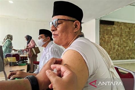 Kemenkes Kini Wajib Vaksinasi Meningitis Bagi Jamaah Umrah ANTARA News