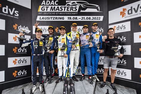 Adac Gt Masters Lausitzring Starker Auftakt Vom Porsche Team Joos