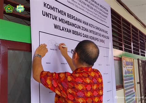 Sosialisasi Dan Deklarasi Pembangunan Zi Man Kota Singkawang Menuju