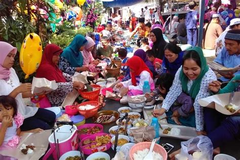 Penuh Makna Menilik Tradisi Munggahan Menyambut Bulan Ramadhan