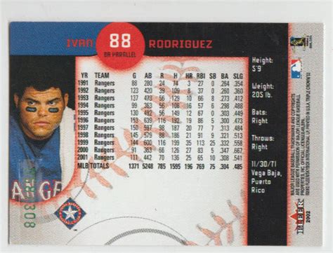 IVAN RODRIGUEZ 2002 Fleer Triple Crown BATTING AVERAGE Parallel 88 SP