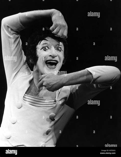 Marceau mime french marcel hi-res stock photography and images - Alamy