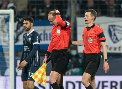 Bericht Vfl Bochum Holt Sich Strafe Von Becherwerfer Zur Ck Fussball