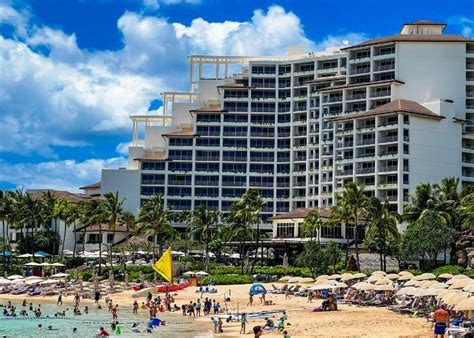 Top 12 Best Resorts in Oahu for Families - Bon Voyage With Kids | Top ...