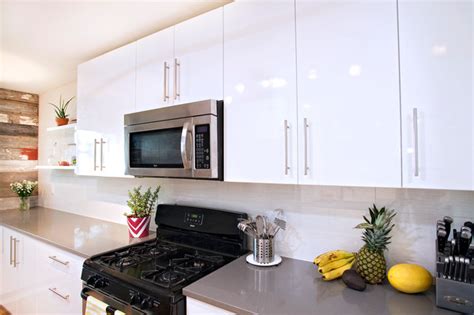 Bright Glossy White Flat Kitchen Cabinets T30 - DKBC-Discount Kitchen ...