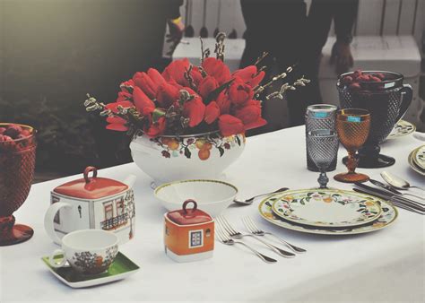 bone china     wide academy