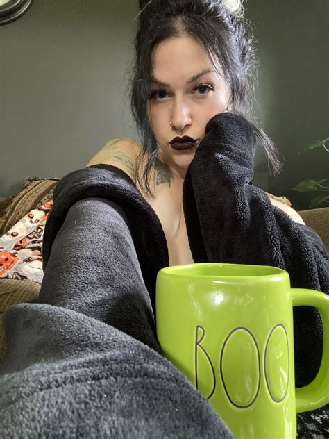 Boo Nudes Gothsluts Nude Pics Org