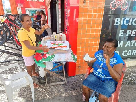 Que tal um gole de café Conheça ambulantes que lucram venda do