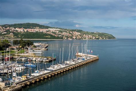 Koper - caves and castles - Backyard Image