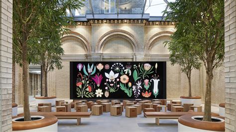 Covent Garden - Apple Store - Apple (UK)